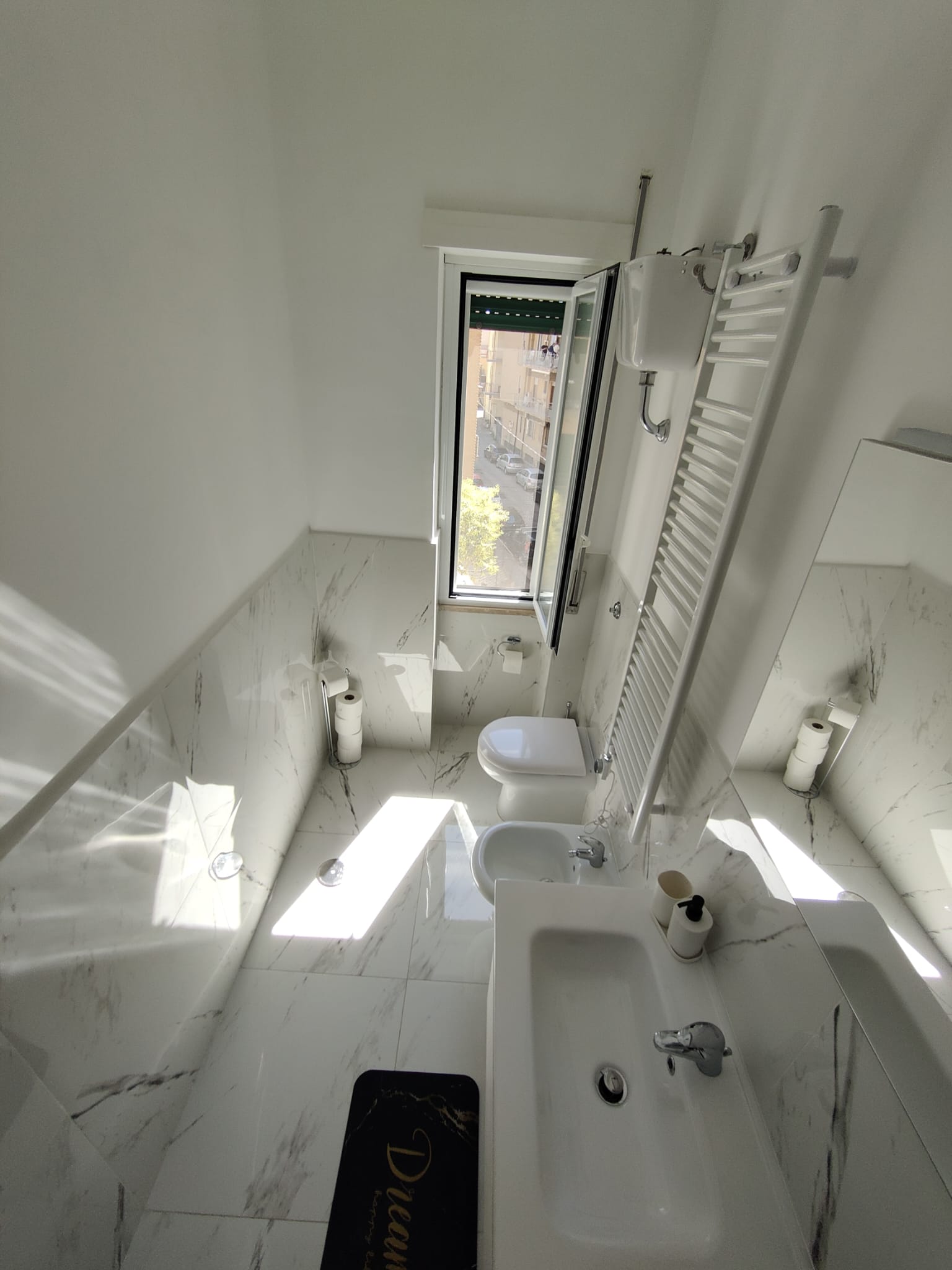 Bagno in comune lavabo